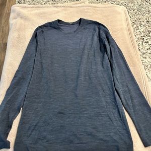Lululemon long sleeve tech shirt size XS